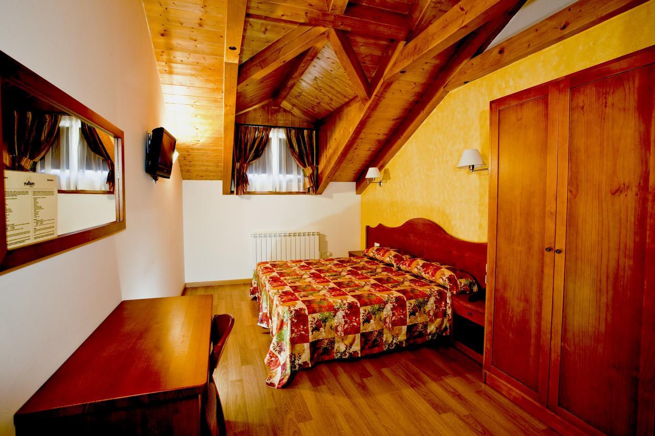 Hotel Montseny Espuy Exterior photo