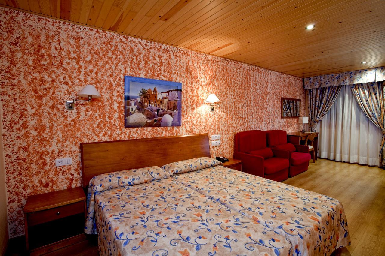 Hotel Montseny Espuy Exterior photo