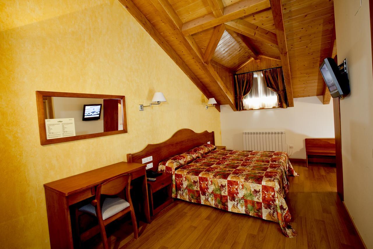 Hotel Montseny Espuy Exterior photo